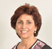 Dr Chelna Marais